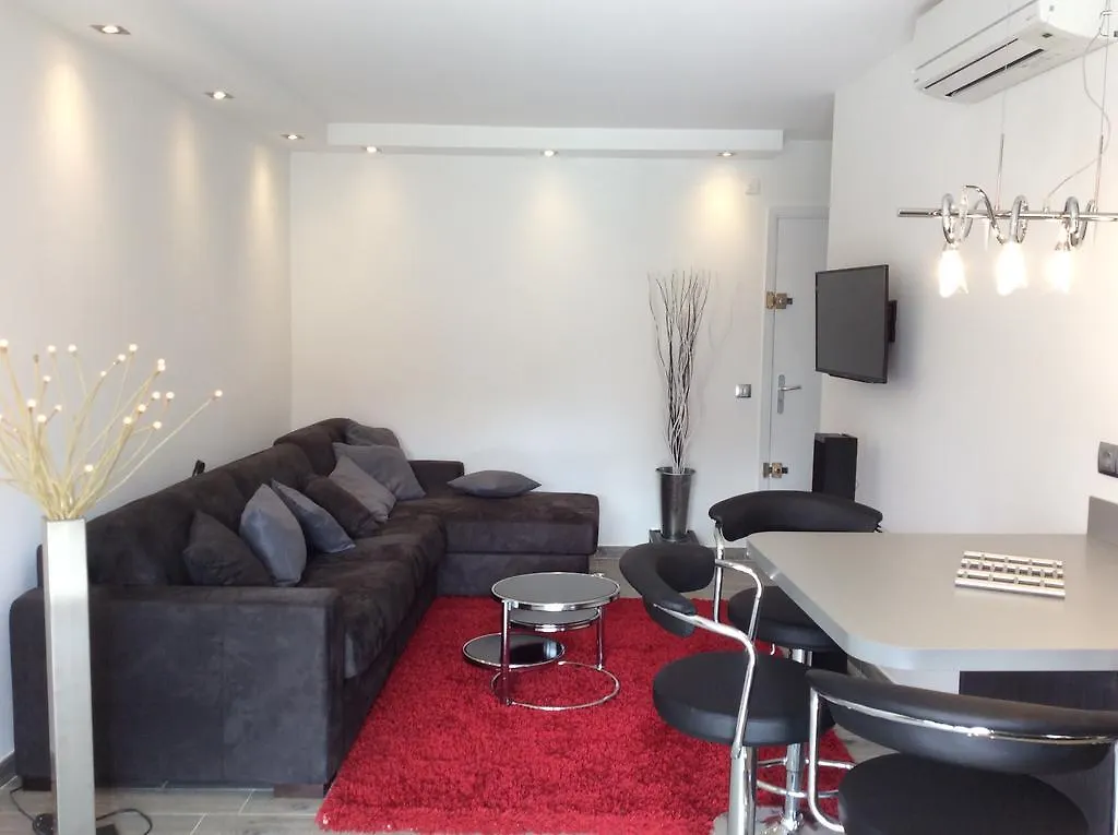 Mercure Cannes 0*,