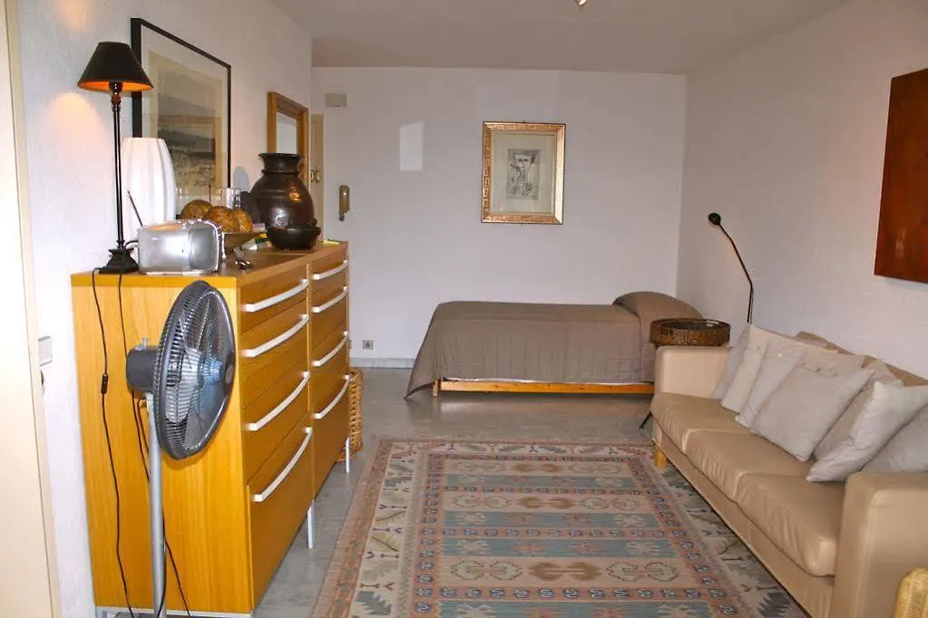 Mercure Cannes 0*,  Francia